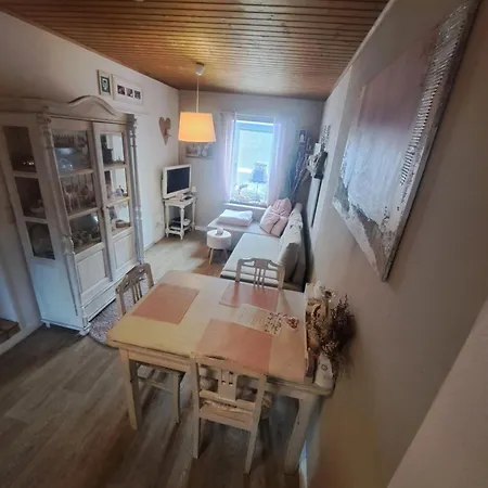 Laendlich & Gemuetlich In Mit 2 Schlafzimmern * 라에렌