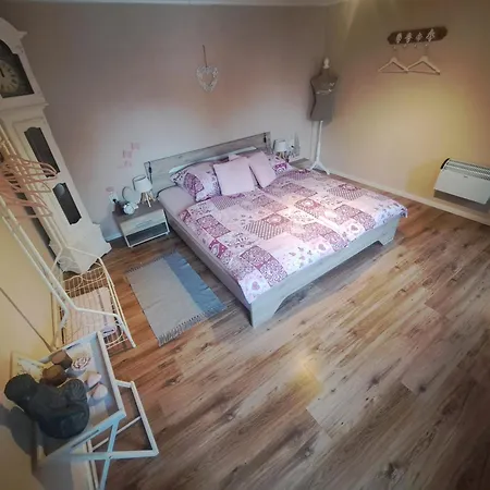 Laendlich & Gemuetlich In Mit 2 Schlafzimmern Апартаменты